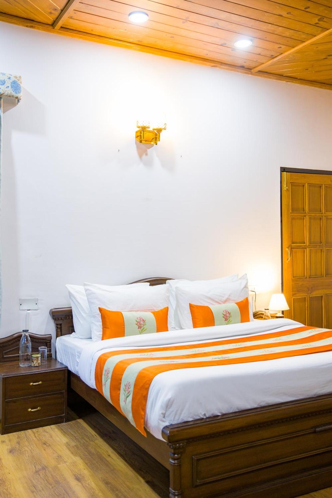 Alaya Stays Mehar Villa - 3 Bhk With Garden & Scenic Views Kasauli Exterior foto
